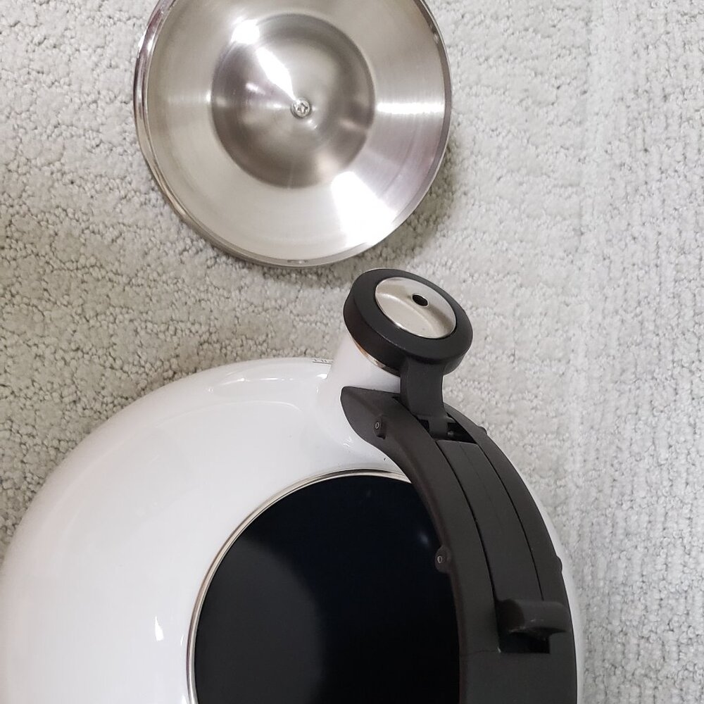 White enamel tea kettle - Picture 7 of 7